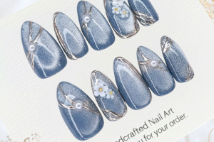 Cat Eye Blue Flowers